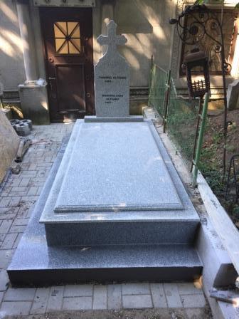 fundatie beton cimitir